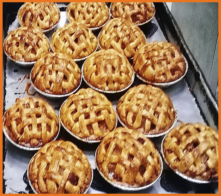 Apple Cinnamon & Sultana Pie Gourmet Deli Jomtien & Pattaya